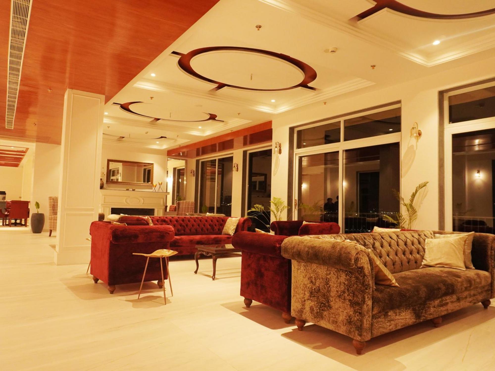 Astra Resort And Caffe Kasauli Zewnętrze zdjęcie